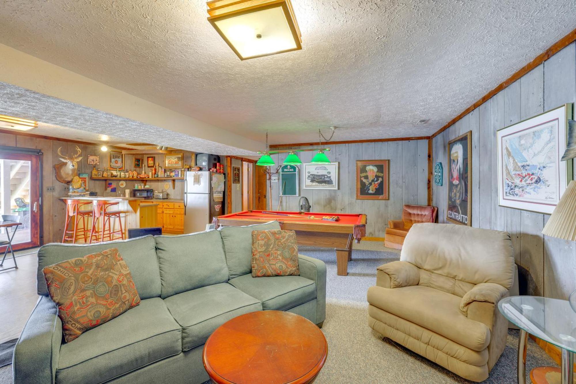 Smith Mountain Lake Retreat With Private Beach! Huddleston Exteriör bild