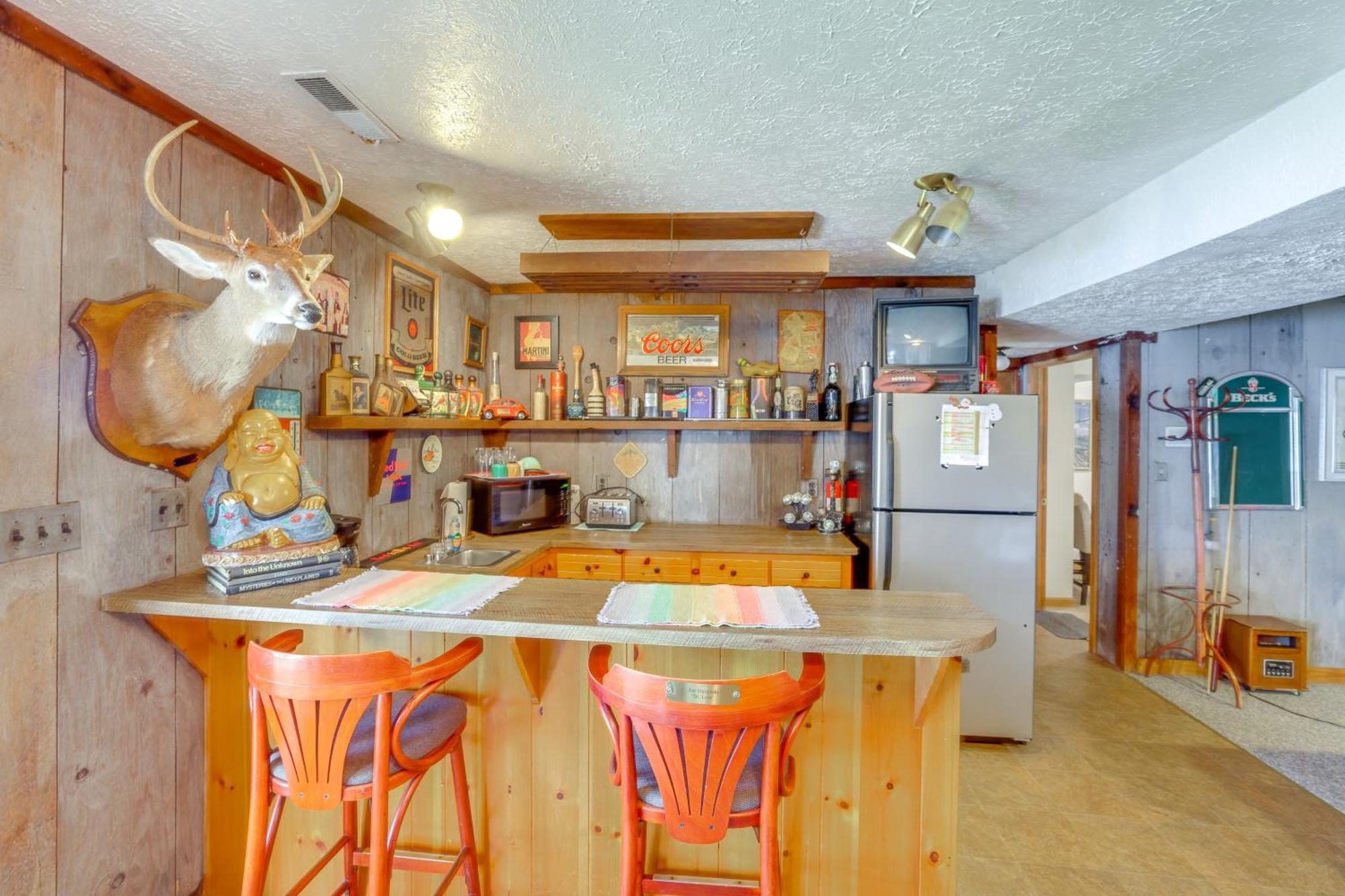 Smith Mountain Lake Retreat With Private Beach! Huddleston Exteriör bild
