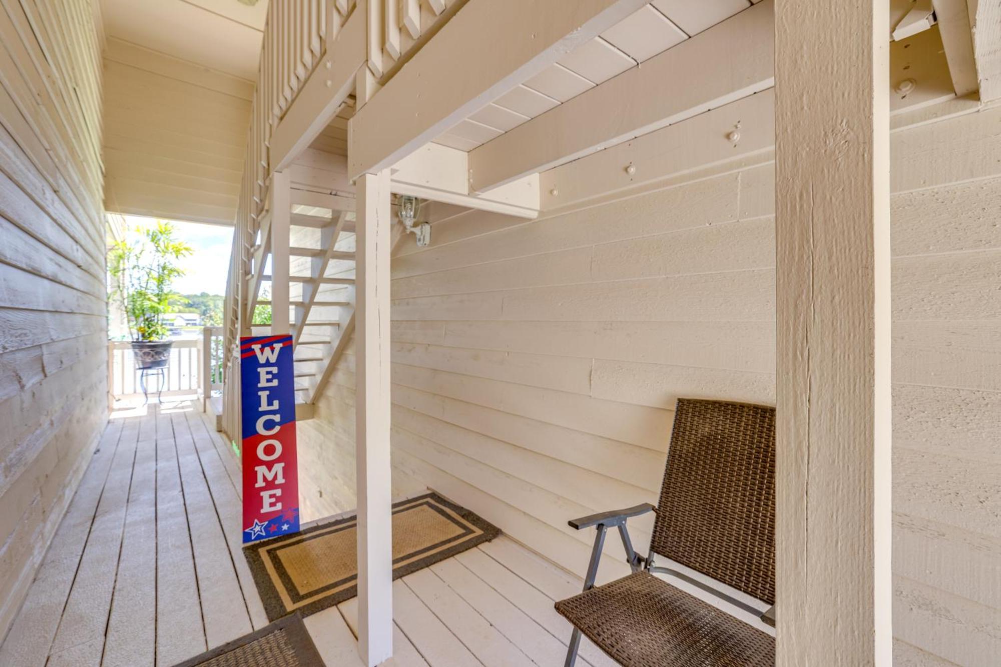Smith Mountain Lake Retreat With Private Beach! Huddleston Exteriör bild