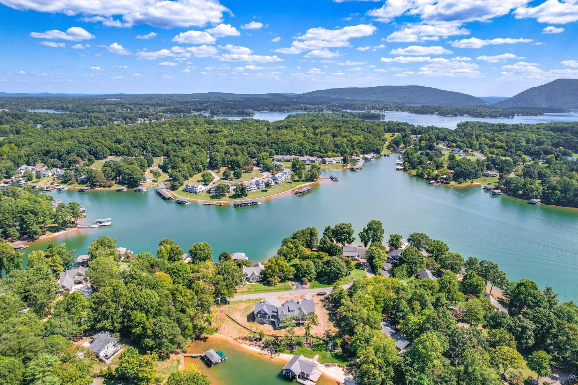 Smith Mountain Lake Retreat With Private Beach! Huddleston Exteriör bild